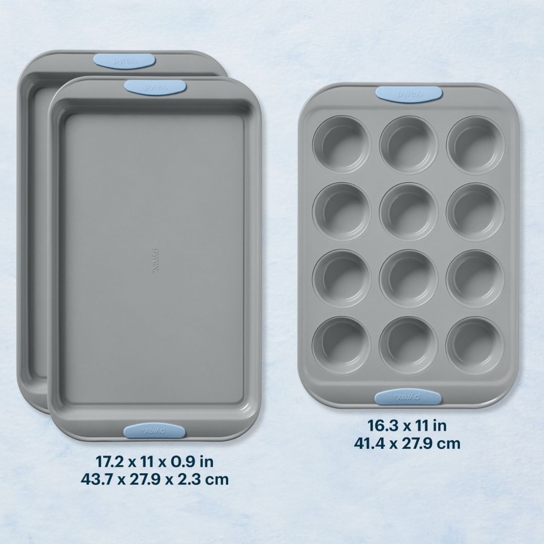 Pyrex® Metal Bakeware 3-Piece Set in Cerulean